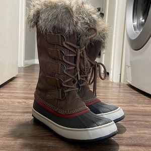Sorel Joan of Arctic Boot (US 9 - Brown)